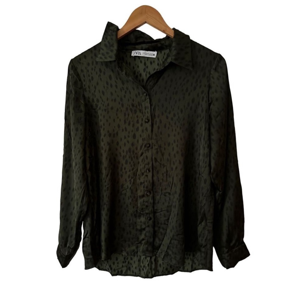 Zara Sateen Button Down Collared Shirt Size Medium